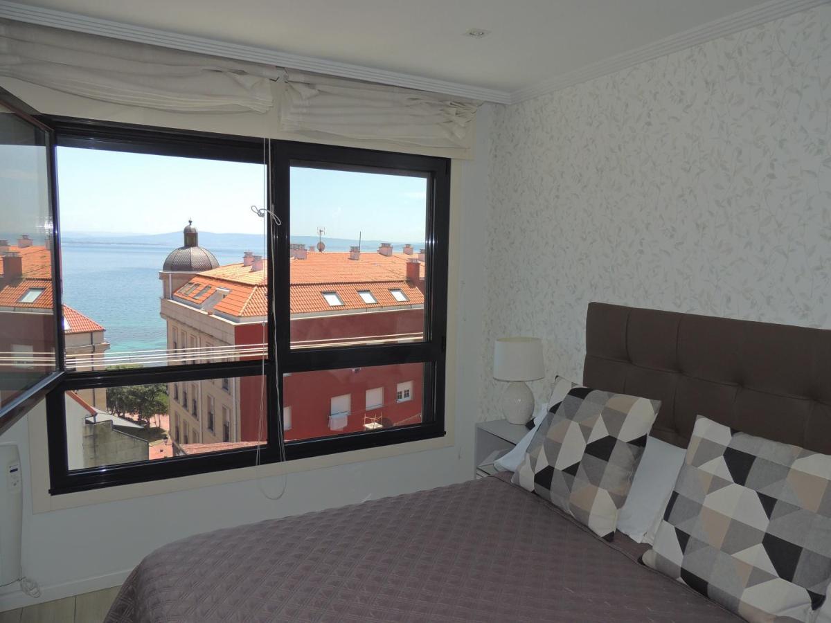 Apartamento con vistas al mar y playa enfrente Ribeira Exterior foto