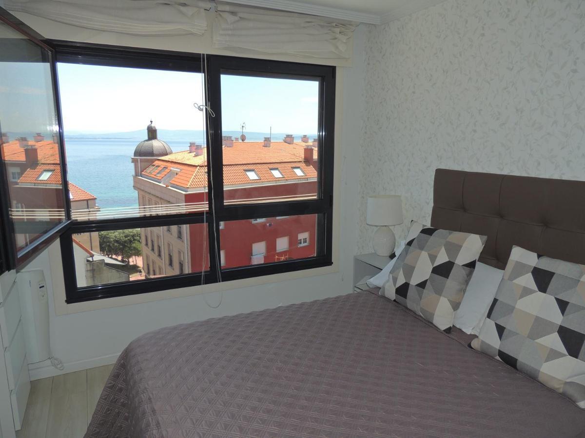 Apartamento con vistas al mar y playa enfrente Ribeira Exterior foto