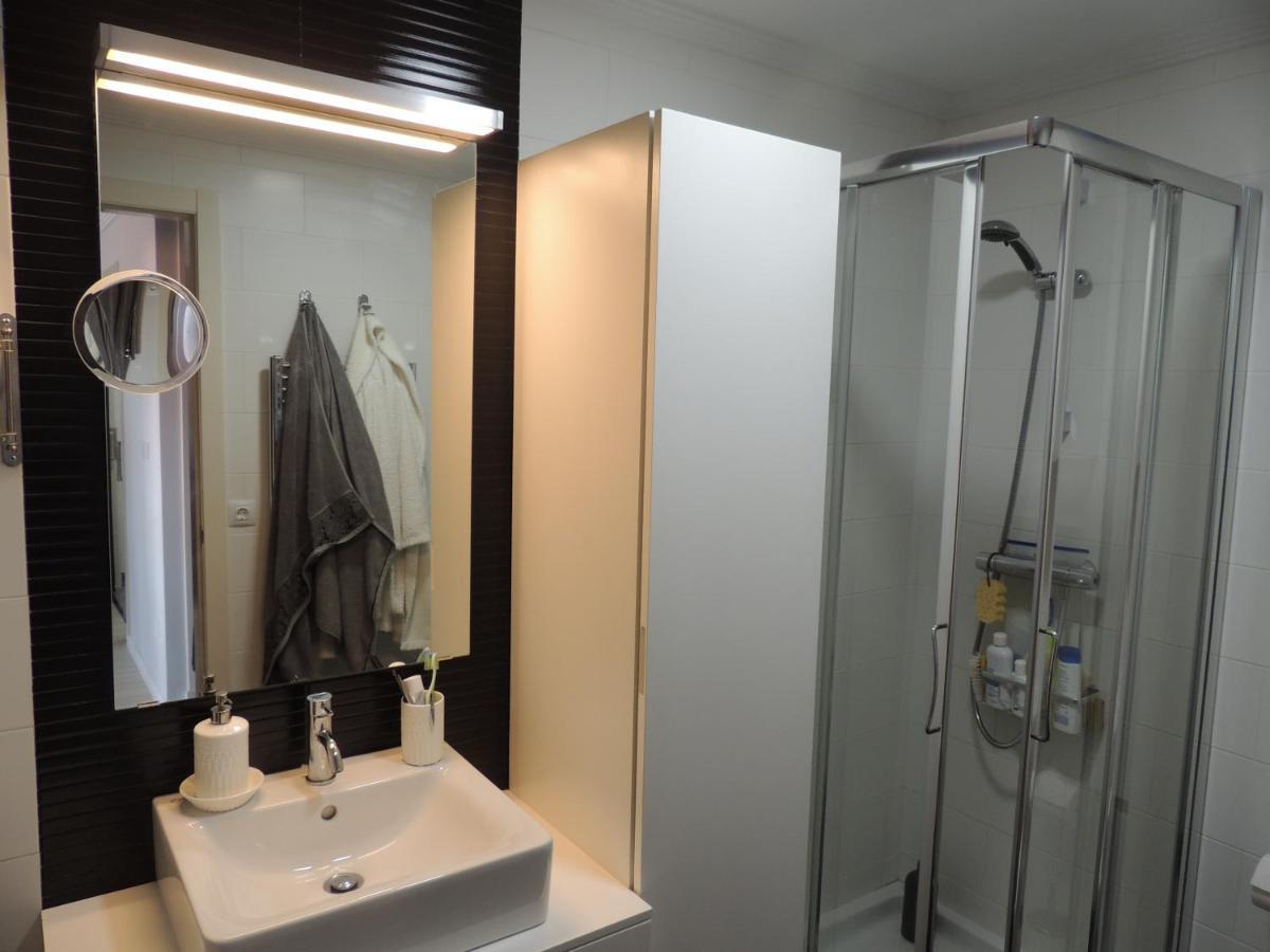 Apartamento con vistas al mar y playa enfrente Ribeira Exterior foto